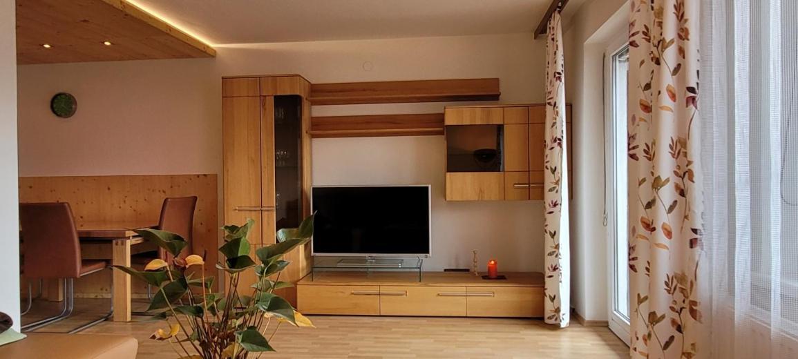 Alpen Appart Bludenz City מראה חיצוני תמונה